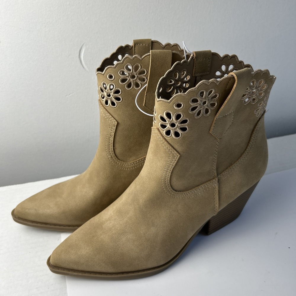 Indigo Rd Light Tan Ankle Boots Women's 7‎ New